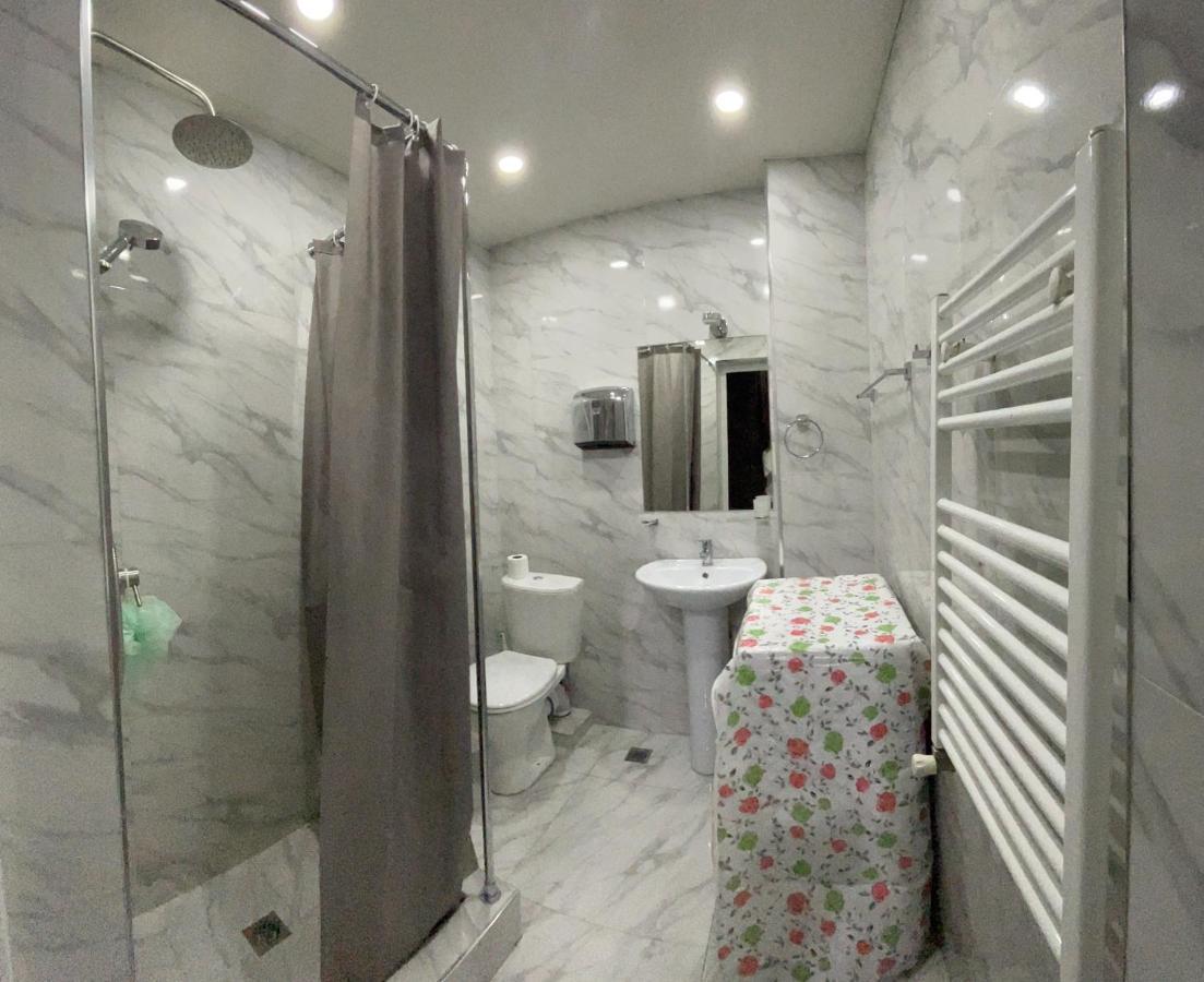 Midcity Hostel Γιερεβάν Εξωτερικό φωτογραφία
